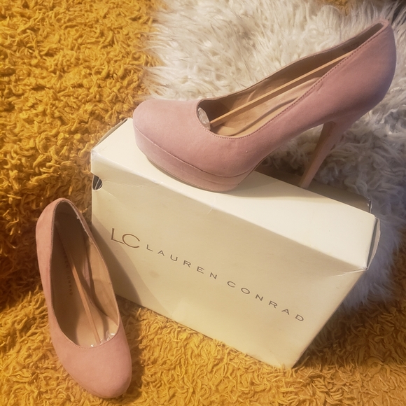 LC Pumps - Picture 6 of 7